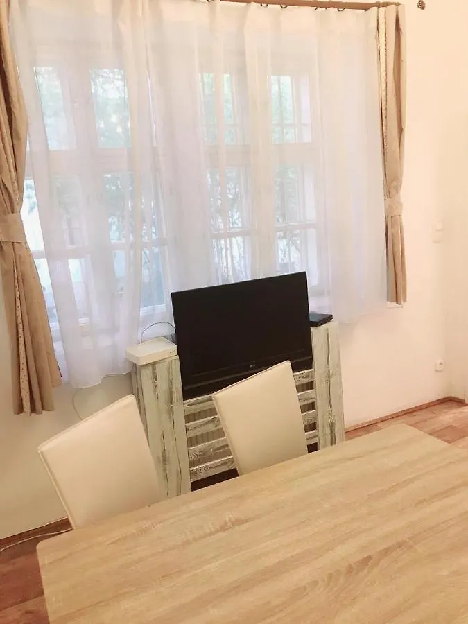 Happy Apartment In The Heart Of Budapest With 2 Rooms